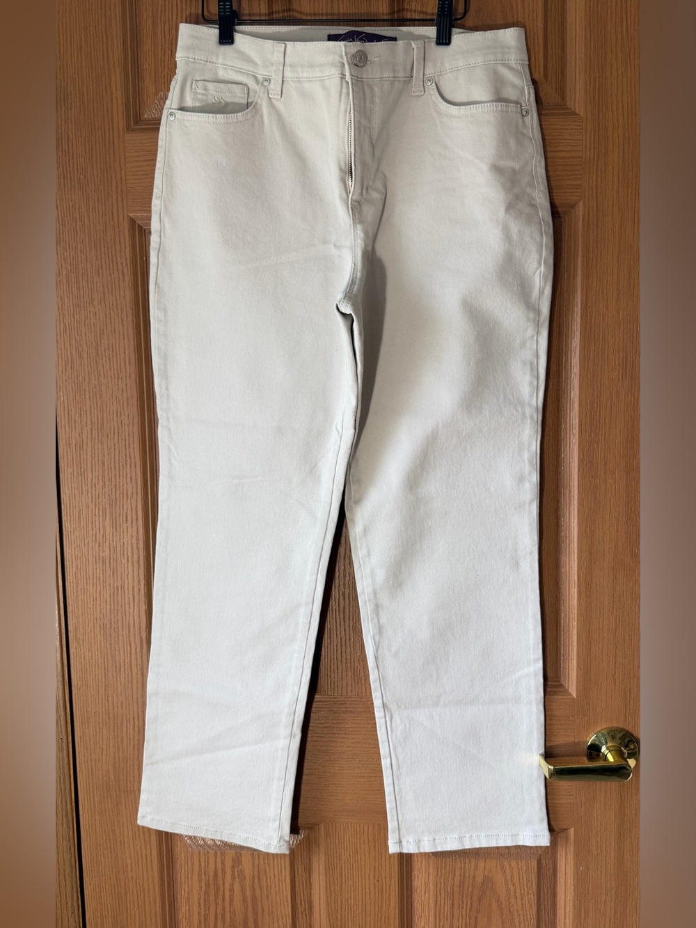 Gloria Vanderbilt “Amanda” Cream Skinny Jeans